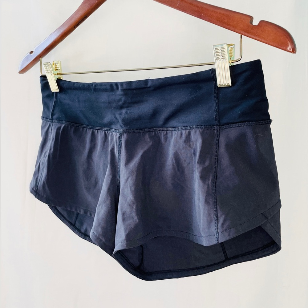 Women’s Lululemon Low-Rise Black Speed Up Lined Shorts 2.5” Inseam